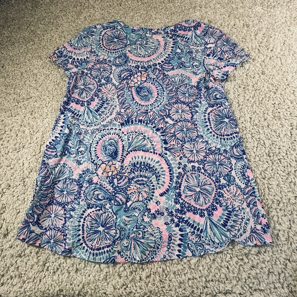 NEW Lilly Pulitzer Etta V-Neck Top Tee T Shirt Commotion In The Ocean Blue Large - Picture 5 of 9